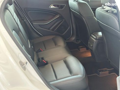 Mercedes-Benz GLA-Класс 2019 белый - фото 15