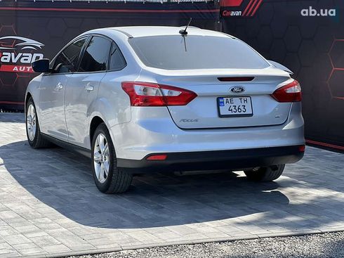 Ford Focus 2012 - фото 6