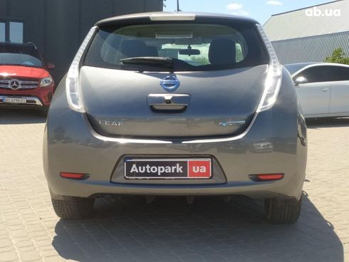 Nissan Leaf 2017 серый - фото 6