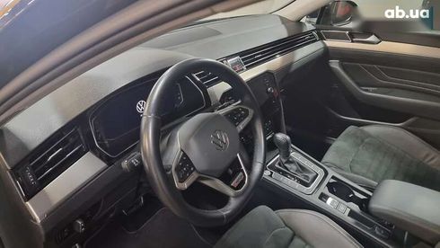 Volkswagen Passat 2022 - фото 11