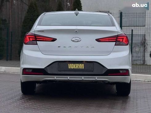 Hyundai Elantra 2019 - фото 7