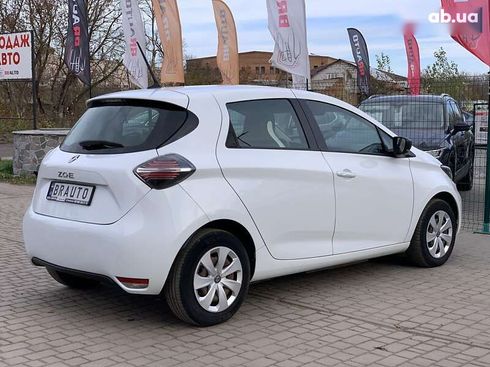 Renault Zoe 2021 - фото 13