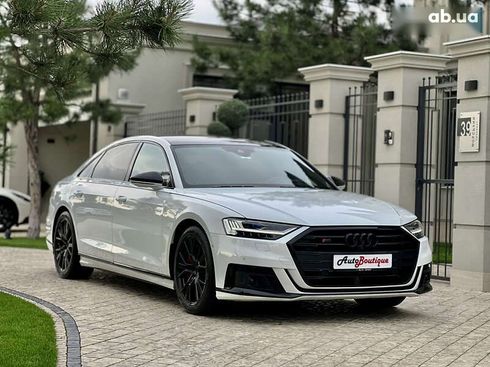 Audi S8 2020 - фото 29