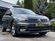 Продаж вживаних Volkswagen Tiguan 2017 року - купити на Автобазарі