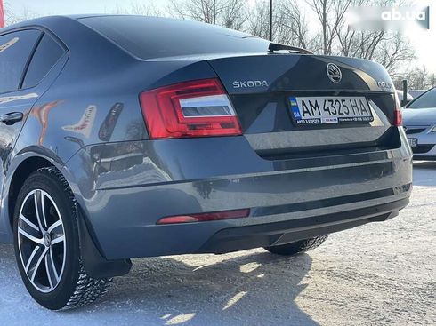 Skoda Octavia 2017 - фото 19