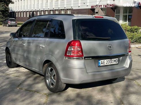 Opel Zafira 2008 - фото 10