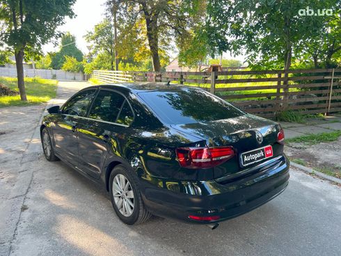 Volkswagen Jetta 2016 черный - фото 7