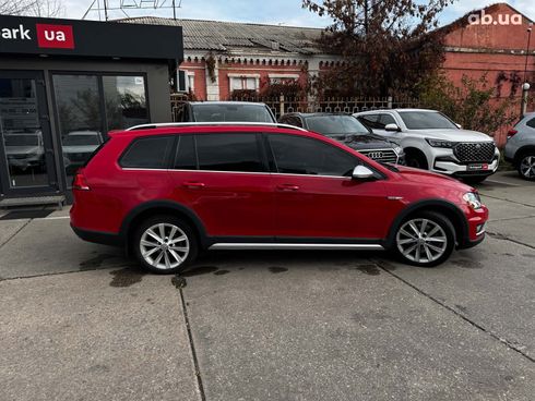 Volkswagen Golf 2016 красный - фото 7