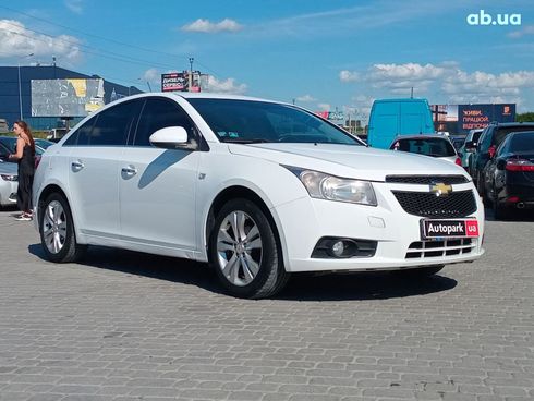 Chevrolet Cruze 2012 белый - фото 29
