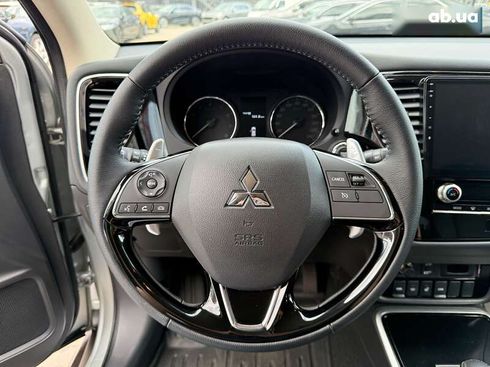 Mitsubishi Outlander 2023 - фото 14