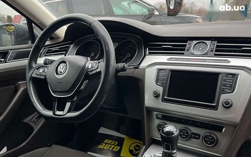 Volkswagen Passat 2015 - фото 16