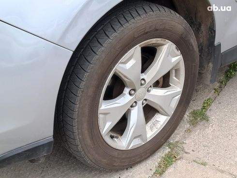 Subaru Forester 2014 серый - фото 3