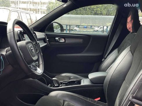Volvo XC40 2021 - фото 10