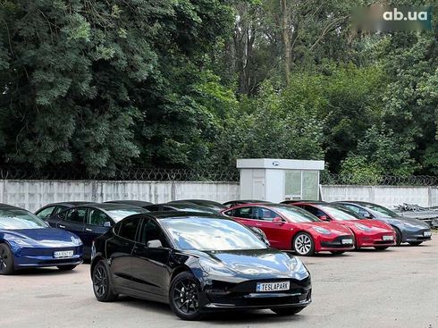 Tesla Model 3 2021 - фото 24