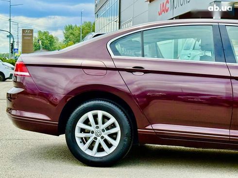 Volkswagen Passat 2017 - фото 29