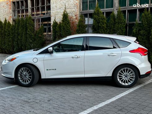 Ford Focus Electric 2016 белый - фото 4