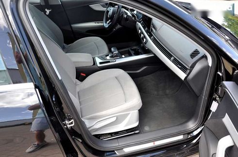 Audi A4 2020 - фото 15