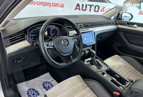 Volkswagen Passat 2019 - фото 10