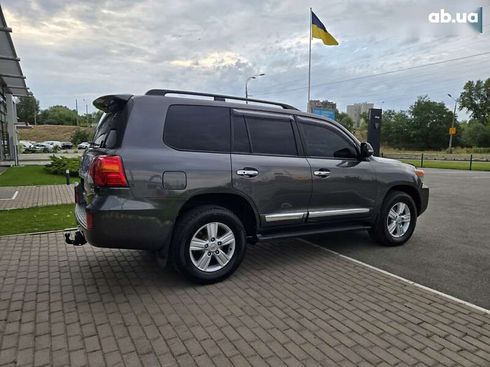 Toyota Land Cruiser 2012 - фото 16