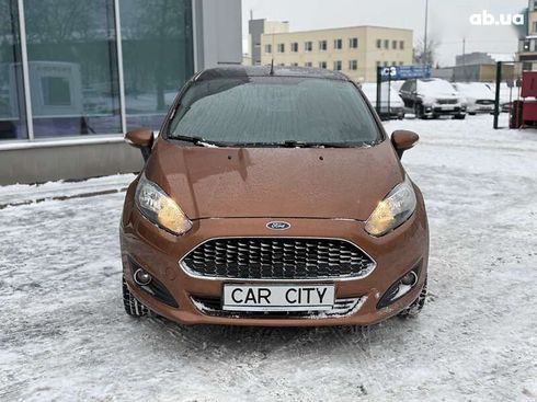 Ford Fiesta 2016 - фото 2