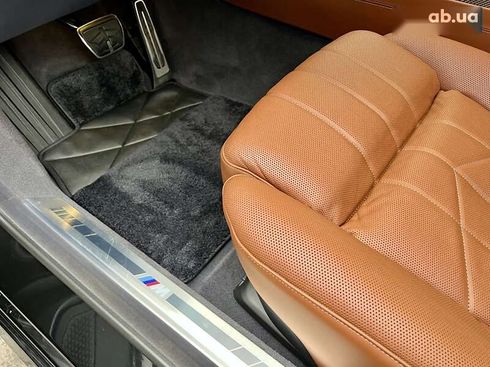 BMW i7 2023 - фото 24