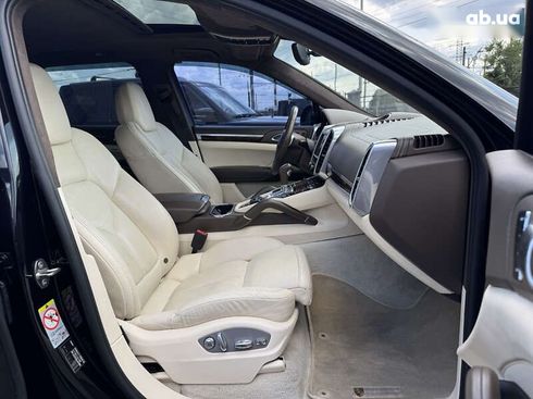 Porsche Cayenne 2011 - фото 23