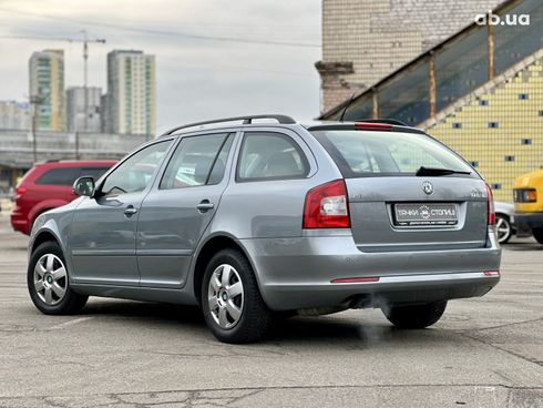 Skoda Octavia 2012 серый - фото 3