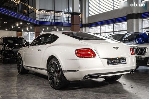 Bentley Continental GT 2012 - фото 15
