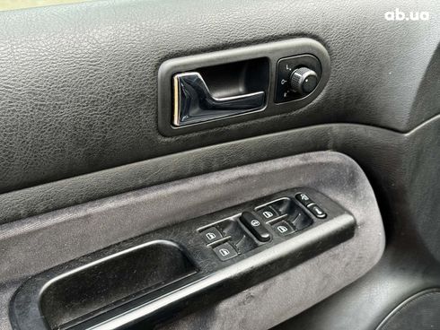 Volkswagen Golf 2001 серый - фото 13