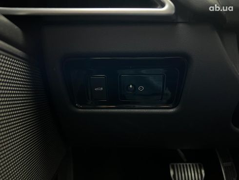 Jaguar XE 2019 черный - фото 32