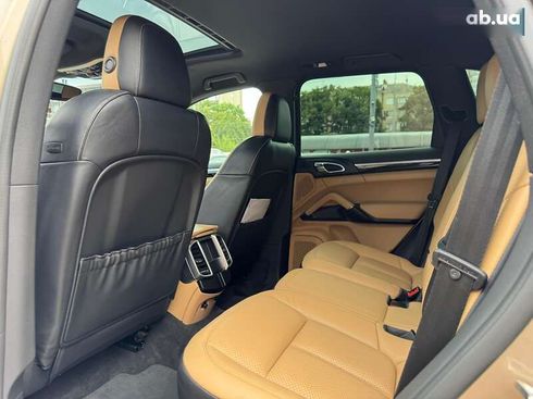 Porsche Cayenne 2015 - фото 16
