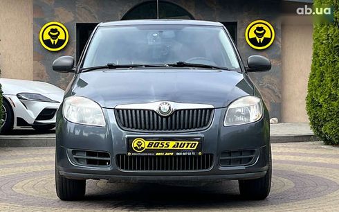 Skoda Fabia 2010 - фото 2