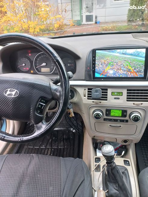 Hyundai Sonata 2005 синий - фото 12