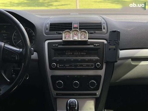 Skoda Octavia 2011 - фото 17