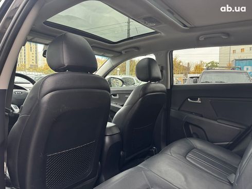 Kia Sportage 2012 черный - фото 25