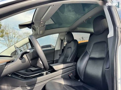 Tesla Model 3 2020 - фото 24
