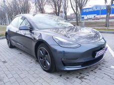 Продаж вживаних Tesla Model 3 в Дніпропетровській області - купити на Автобазарі