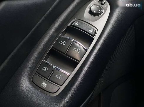Infiniti Q50 2016 - фото 25