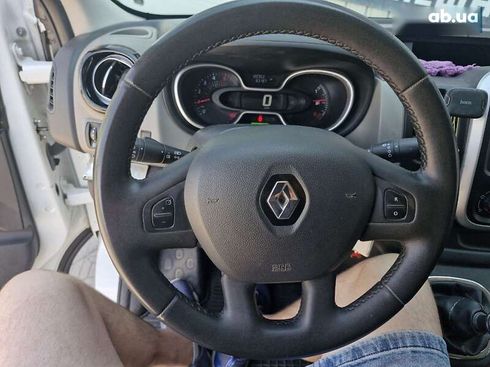 Renault Trafic 2019 - фото 15