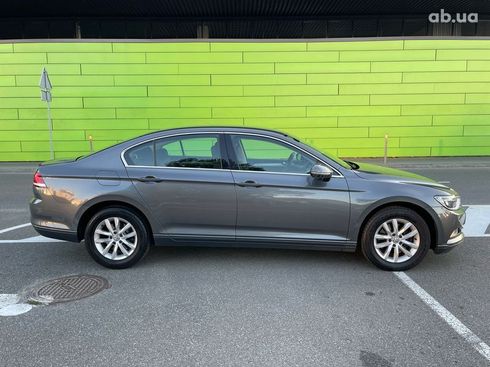 Volkswagen Passat 2017 - фото 5