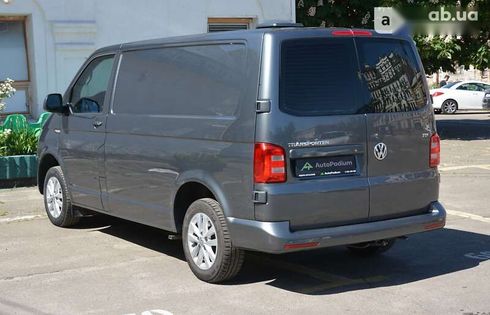 Volkswagen Transporter 2017 - фото 8