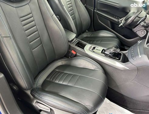Peugeot 308 2018 - фото 9