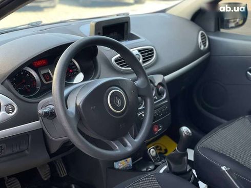 Renault Clio 2012 - фото 7