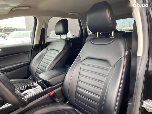 Ford Edge 2019 - фото 20