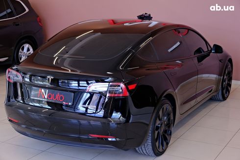 Tesla Model 3 2022 черный - фото 5