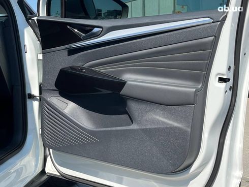 Volkswagen ID.4 2021 белый - фото 132