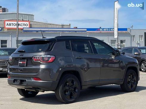 Jeep Compass 2018 - фото 9