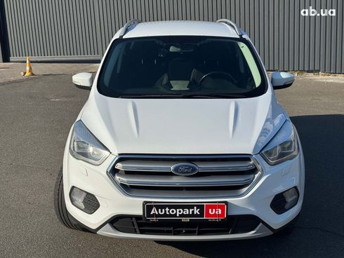 Ford Kuga 2017 белый - фото 2