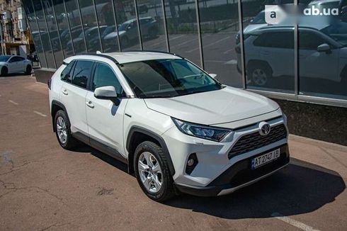 Toyota RAV4 2019 - фото 30