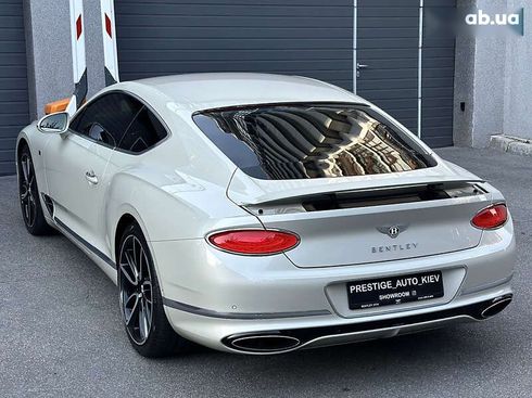 Bentley Continental GT 2018 - фото 18